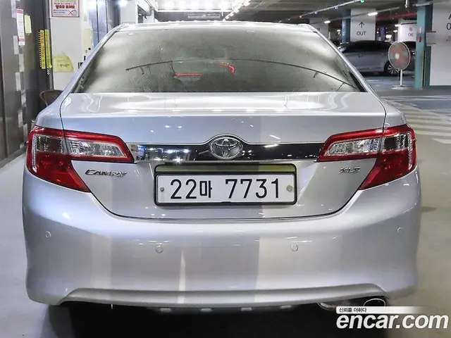 Toyota Camry 2012 2.5 автомат (гидро), миниатюра 12
