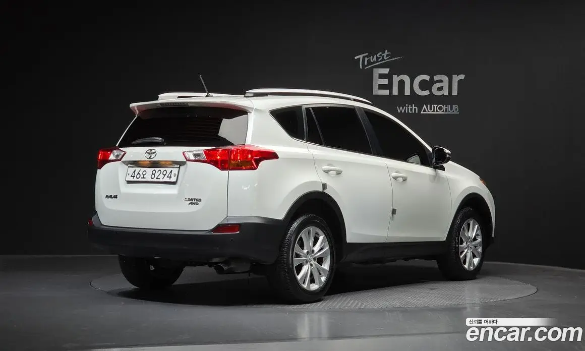 Toyota RAV4 2014 2.5 автомат (гидро), фото 2 Toyota RAV4 2014 2.5 автомат (гидро), фото 2