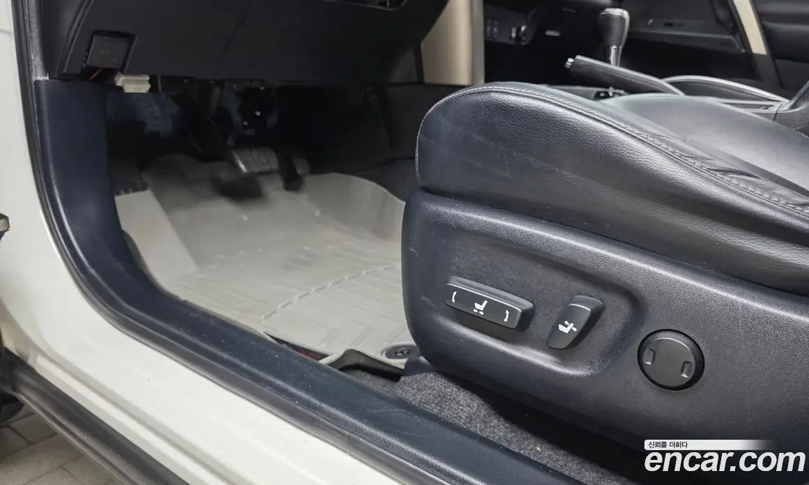 Toyota RAV4 2014 2.5 автомат (гидро), фото 33 Toyota RAV4 2014 2.5 автомат (гидро), фото 33