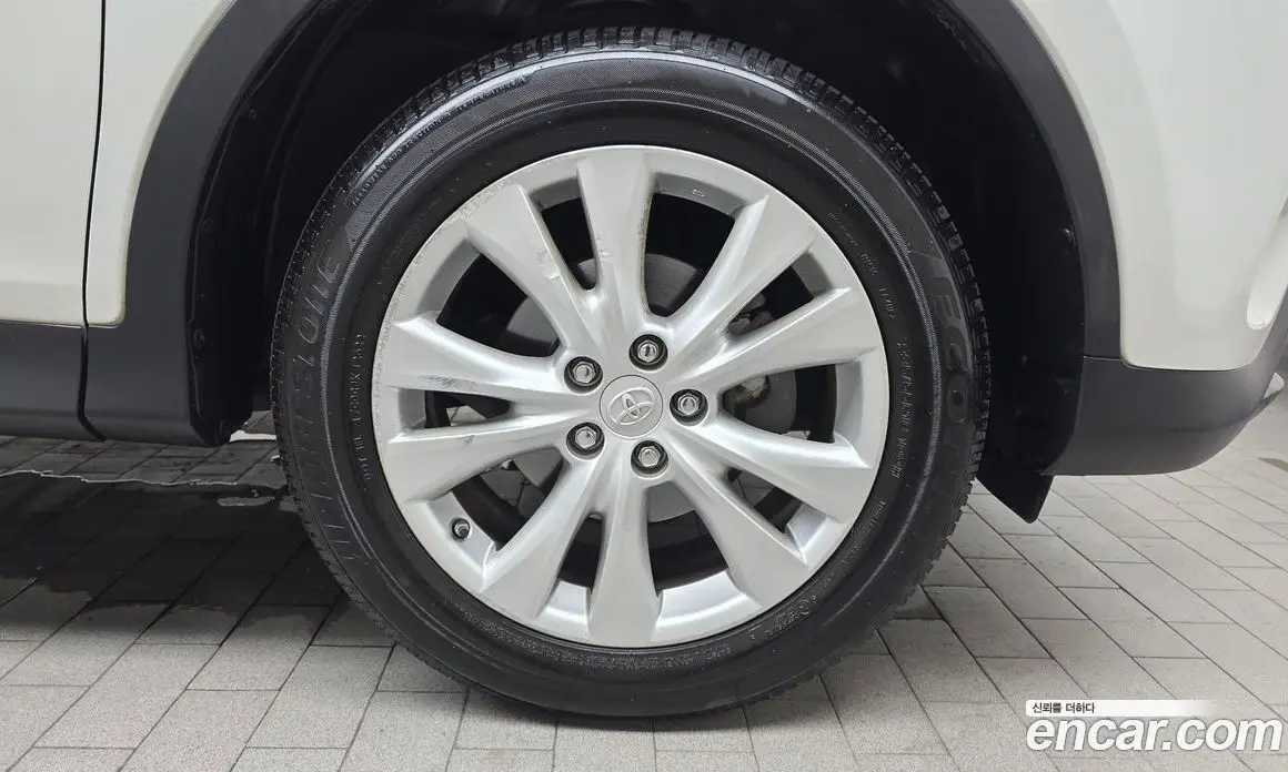Toyota RAV4 2014 2.5 автомат (гидро), фото 7 Toyota RAV4 2014 2.5 автомат (гидро), фото 7