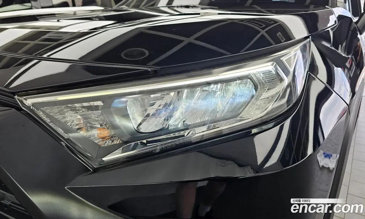 Toyota RAV4 2019 2.5 автомат (гидро), фото 8 Toyota RAV4 2019 2.5 автомат (гидро), фото 8