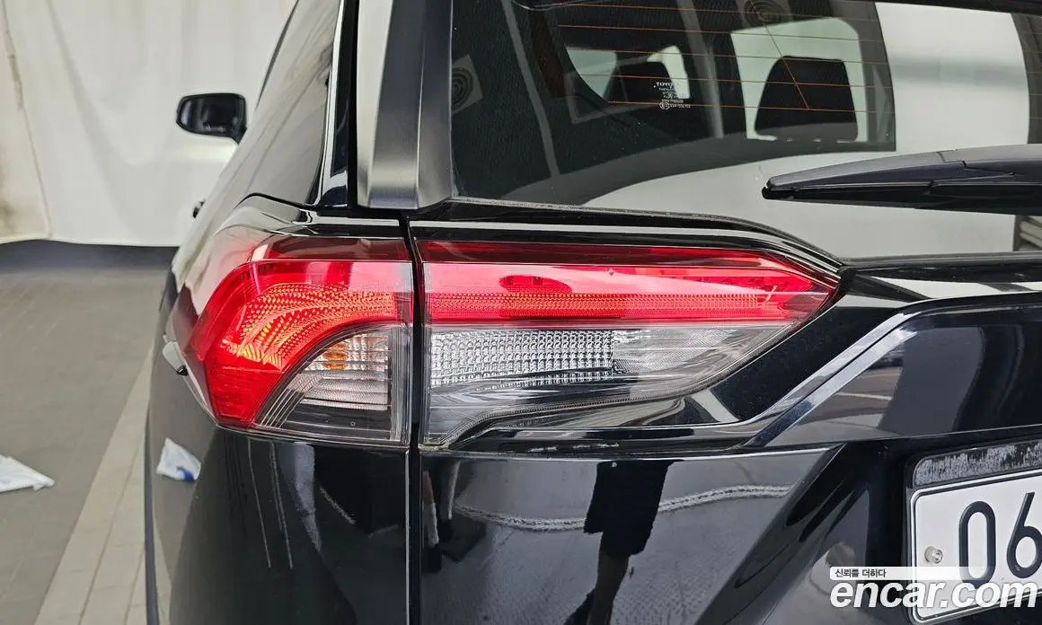 Toyota RAV4 2019 2.5 автомат (гидро), фото 9 Toyota RAV4 2019 2.5 автомат (гидро), фото 9