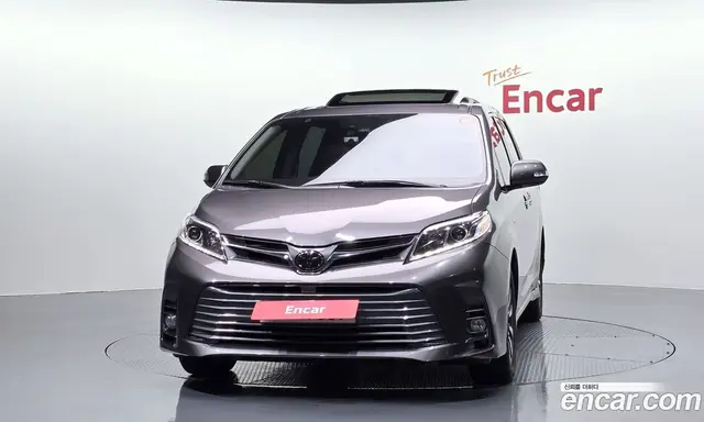 Toyota Sienna 2018 3.5 автомат (гидро), миниатюра 3 Toyota Sienna 2018 3.5 автомат (гидро), миниатюра 3