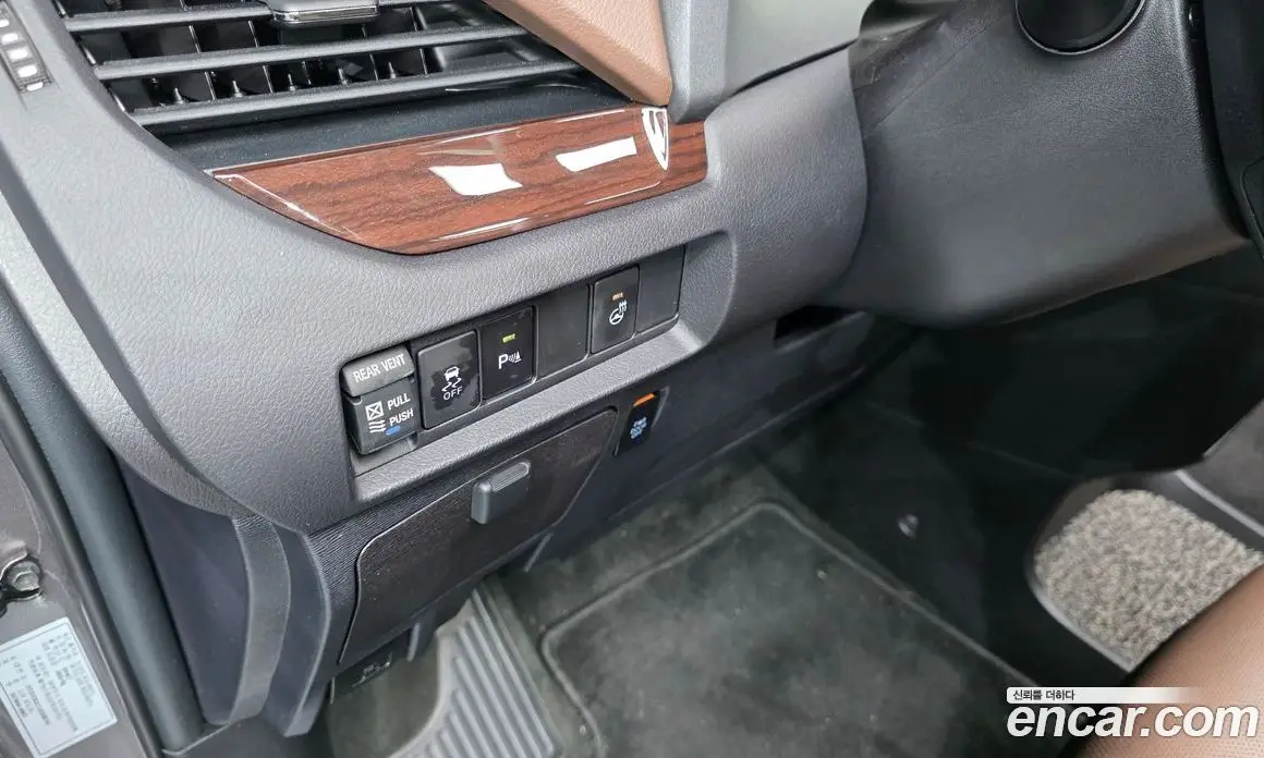 Toyota Sienna 2018 3.5 автомат (гидро), фото 23 Toyota Sienna 2018 3.5 автомат (гидро), фото 23