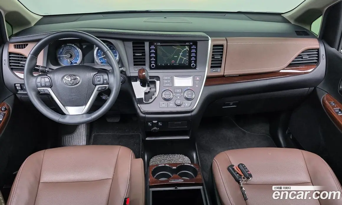 Toyota Sienna 2018 3.5 автомат (гидро), фото 10 Toyota Sienna 2018 3.5 автомат (гидро), фото 10