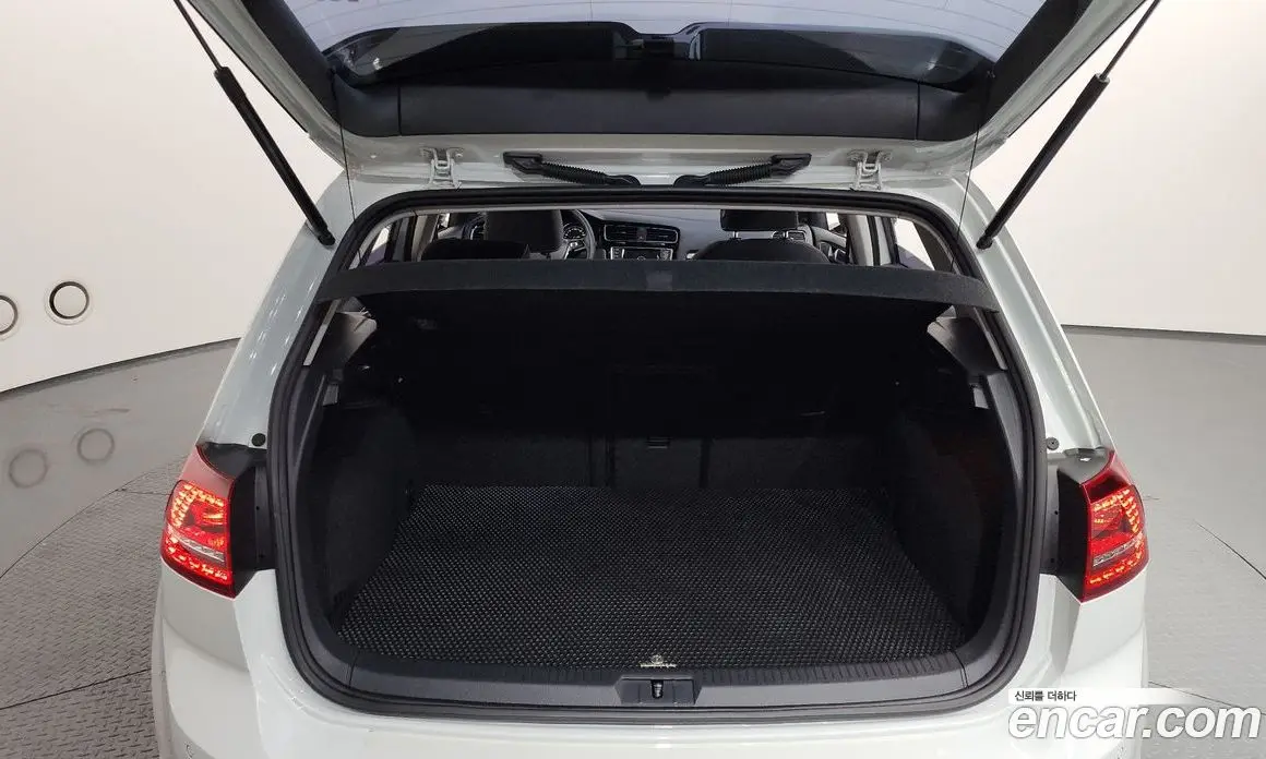 Volkswagen Golf 2014 1.4 автомат (гидро), фото 17