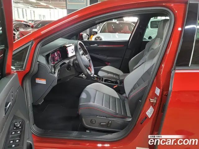 Volkswagen Golf 2023 2.0 автомат (гидро), миниатюра 10 Volkswagen Golf 2023 2.0 автомат (гидро), миниатюра 10
