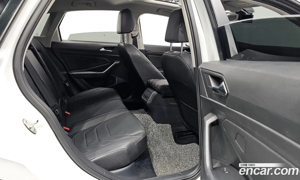 Volkswagen Jetta 2020 1.4 автомат (гидро), фото 18
