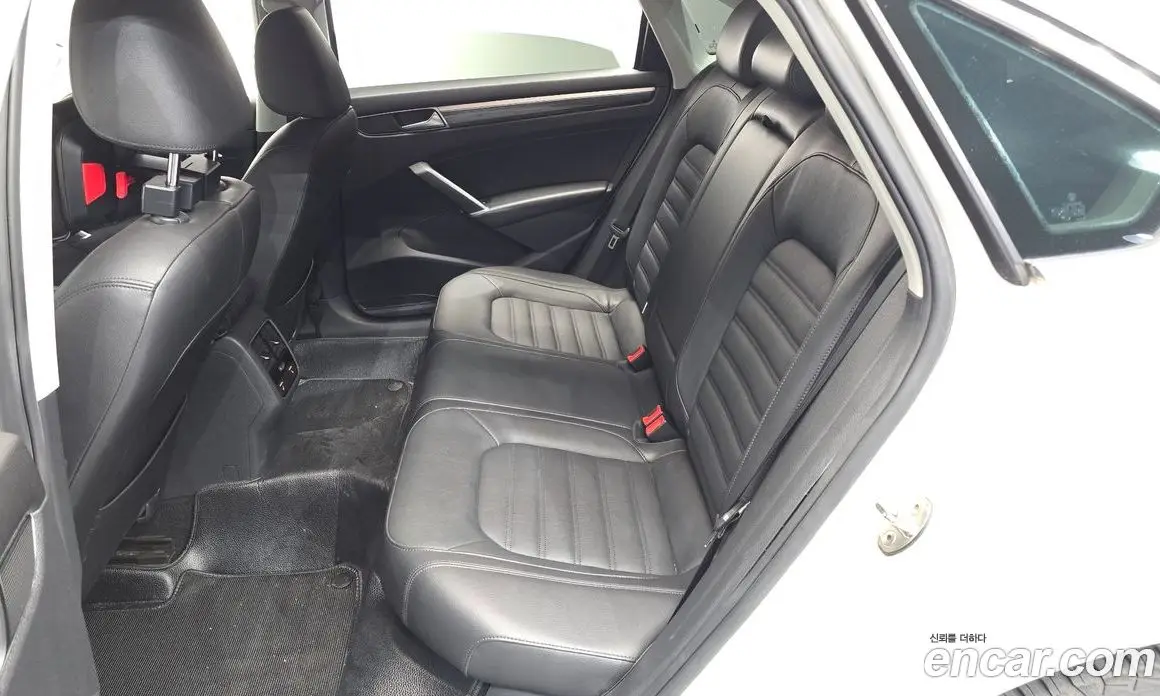 Volkswagen Passat 2018 2.0 автомат (гидро), фото 11 Volkswagen Passat 2018 2.0 автомат (гидро), фото 11