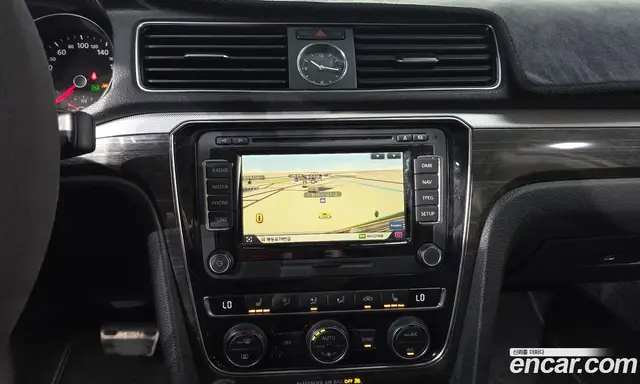 Volkswagen Passat 2018 2.0 автомат (гидро), миниатюра 12