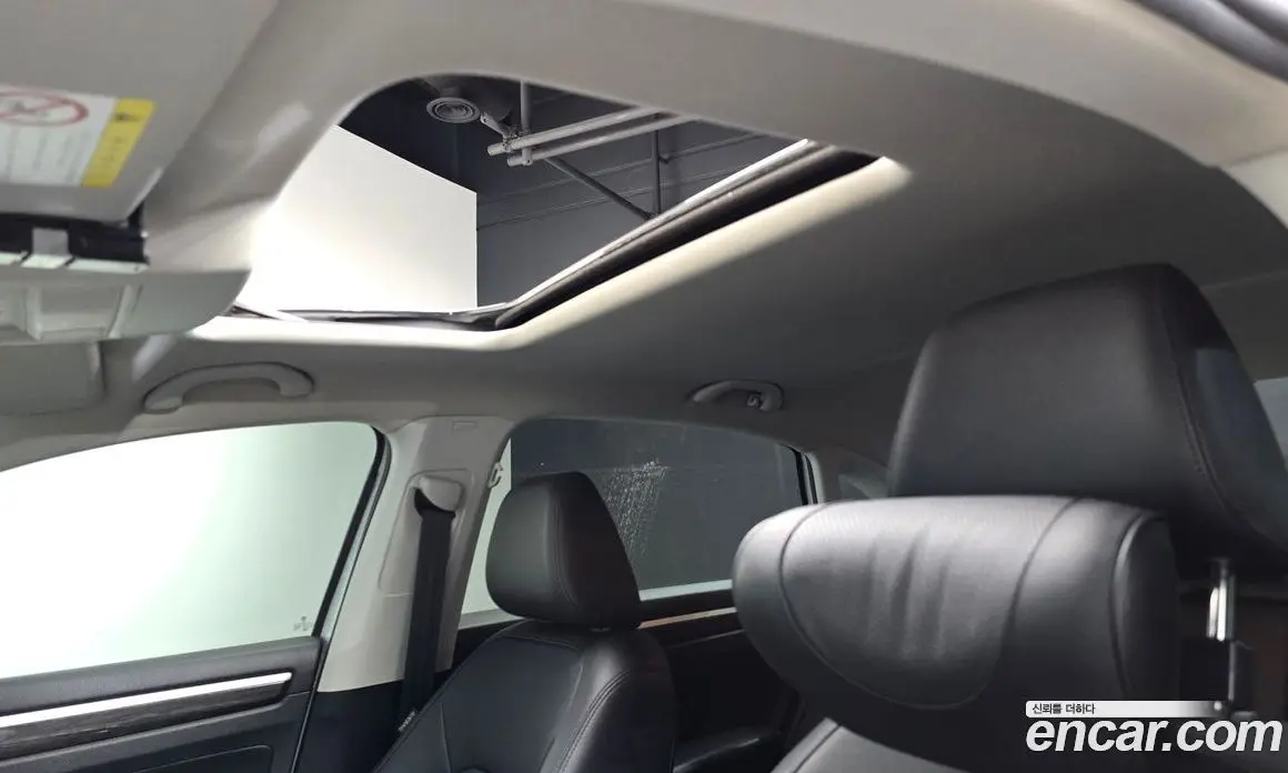 Volkswagen Passat 2018 2.0 автомат (гидро), фото 17 Volkswagen Passat 2018 2.0 автомат (гидро), фото 17
