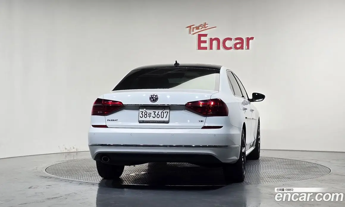 Volkswagen Passat 2018 2.0 автомат (гидро), фото 4 Volkswagen Passat 2018 2.0 автомат (гидро), фото 4