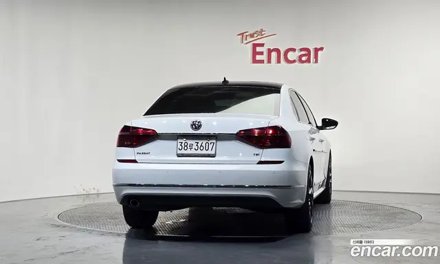 Volkswagen Passat 2018 2.0 автомат (гидро), миниатюра 4 Volkswagen Passat 2018 2.0 автомат (гидро), миниатюра 4