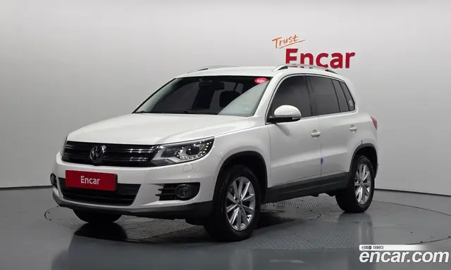 Volkswagen Tiguan 2013 2.0 автомат (гидро), миниатюра 1 Volkswagen Tiguan 2013 2.0 автомат (гидро), миниатюра 1