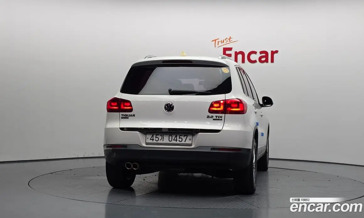 Volkswagen Tiguan 2013 2.0 автомат (гидро), фото 4 Volkswagen Tiguan 2013 2.0 автомат (гидро), фото 4