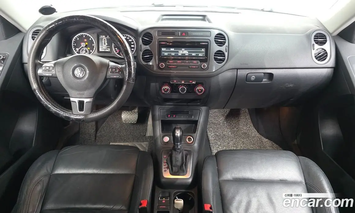 Volkswagen Tiguan 2013 2.0 автомат (гидро), фото 7 Volkswagen Tiguan 2013 2.0 автомат (гидро), фото 7