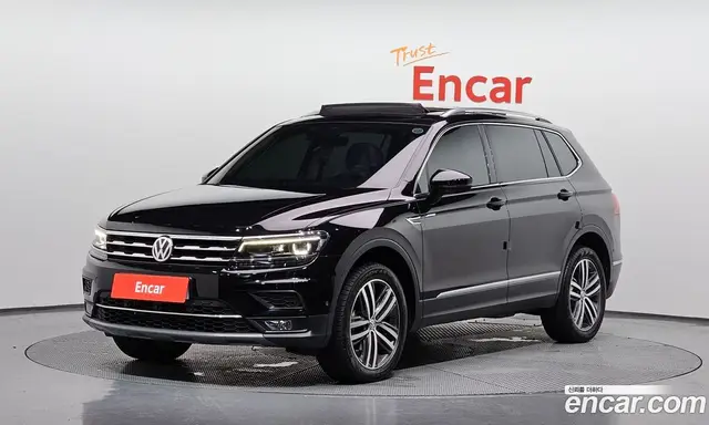 Volkswagen Tiguan 2020 2.0 автомат (гидро), миниатюра 1 Volkswagen Tiguan 2020 2.0 автомат (гидро), миниатюра 1