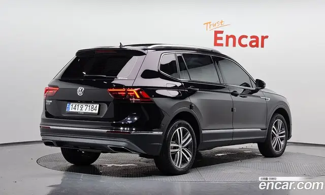 Volkswagen Tiguan 2020 2.0 автомат (гидро), миниатюра 2 Volkswagen Tiguan 2020 2.0 автомат (гидро), миниатюра 2