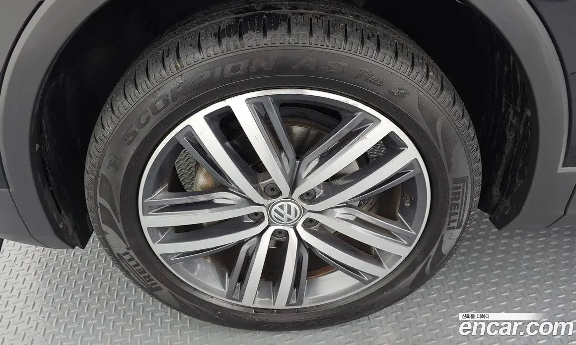 Volkswagen Tiguan 2020 2.0 автомат (гидро), фото 5 Volkswagen Tiguan 2020 2.0 автомат (гидро), фото 5