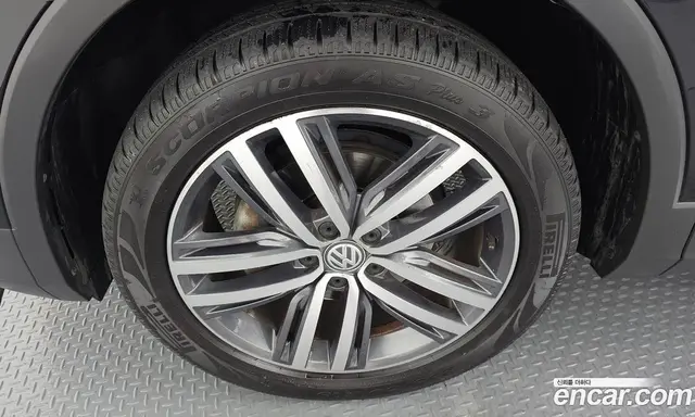 Volkswagen Tiguan 2020 2.0 автомат (гидро), миниатюра 5 Volkswagen Tiguan 2020 2.0 автомат (гидро), миниатюра 5