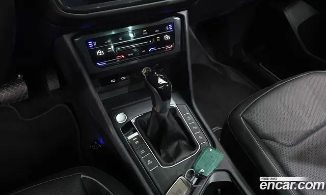 Volkswagen Tiguan 2023 2.0 автомат (гидро), миниатюра 11 Volkswagen Tiguan 2023 2.0 автомат (гидро), миниатюра 11