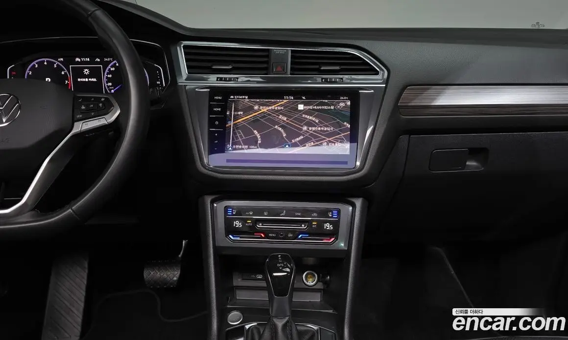 Volkswagen Tiguan 2023 2.0 автомат (гидро), фото 19 Volkswagen Tiguan 2023 2.0 автомат (гидро), фото 19