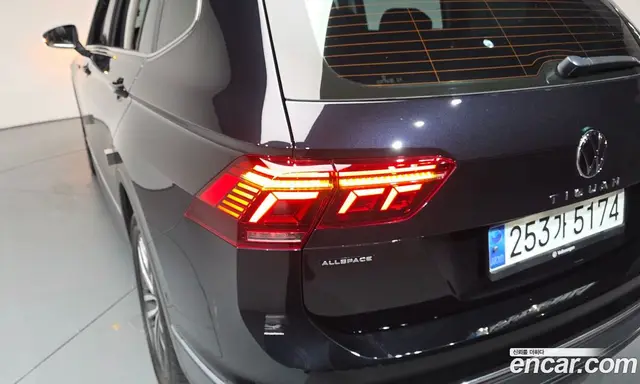 Volkswagen Tiguan 2023 2.0 автомат (гидро), миниатюра 8 Volkswagen Tiguan 2023 2.0 автомат (гидро), миниатюра 8