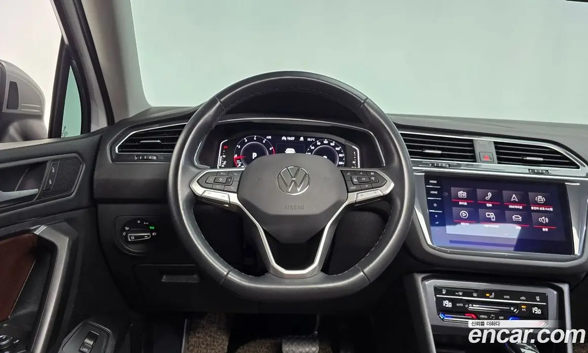 Volkswagen Tiguan 2023 2.0 автомат (гидро), фото 19