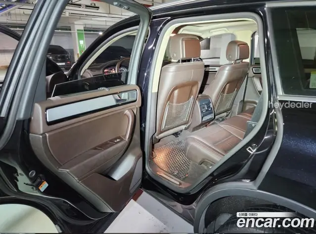 Volkswagen Touareg 2014 4.1 автомат (гидро), миниатюра 11 Volkswagen Touareg 2014 4.1 автомат (гидро), миниатюра 11