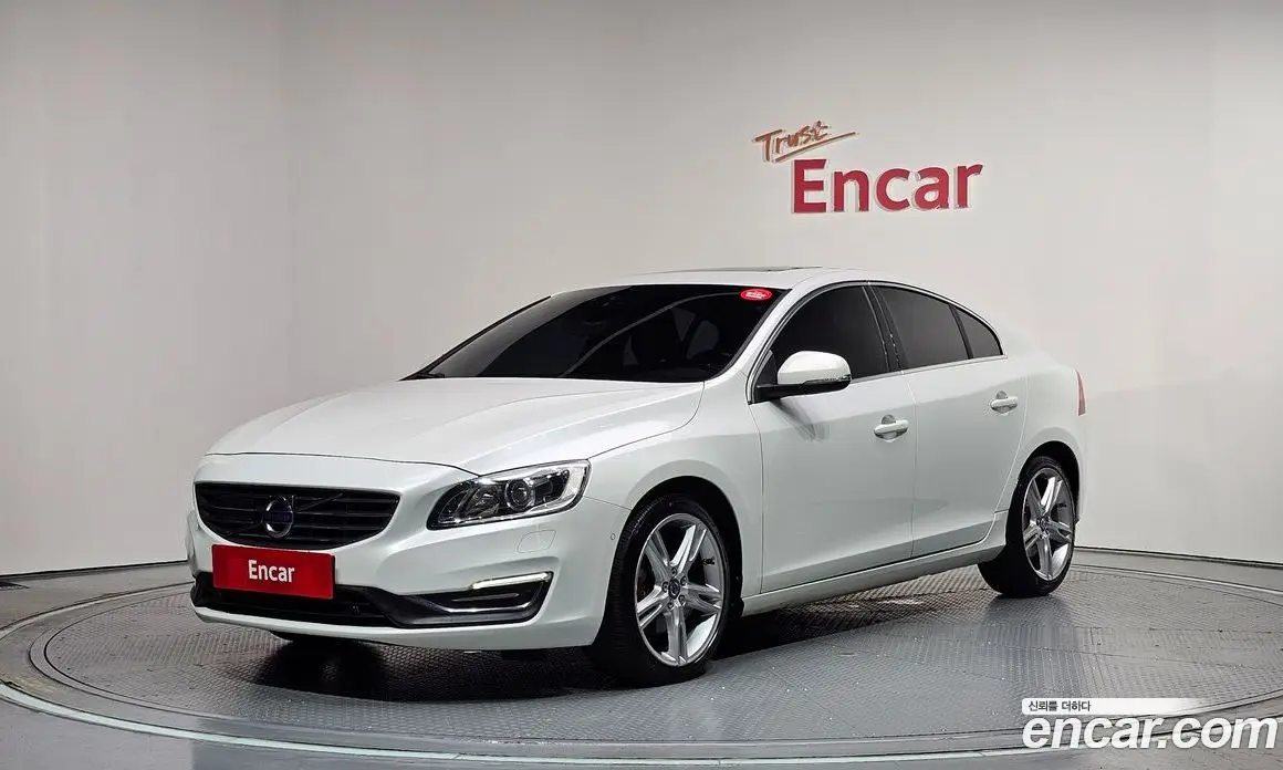 Volvo S60 2017 2.0 автомат (гидро), фото 1 Volvo S60 2017 2.0 автомат (гидро), фото 1