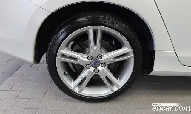 Volvo S60 2017 2.0 автомат (гидро), миниатюра 5 Volvo S60 2017 2.0 автомат (гидро), миниатюра 5