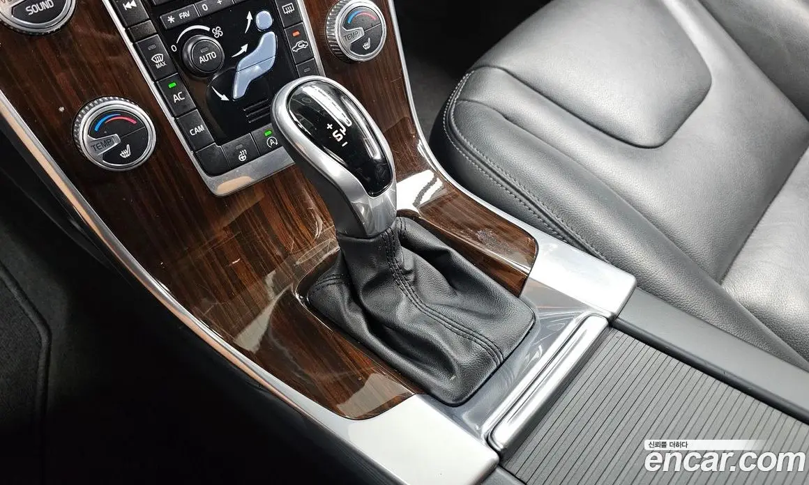 Volvo S60 2017 2.0 автомат (гидро), фото 9 Volvo S60 2017 2.0 автомат (гидро), фото 9