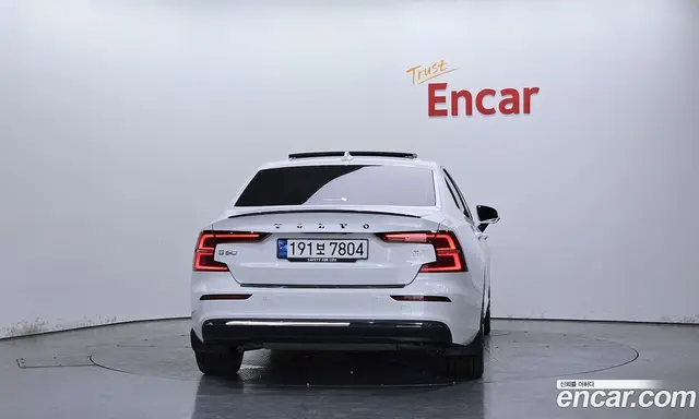 Volvo S60 2023 2.0 автомат (гидро), миниатюра 3 Volvo S60 2023 2.0 автомат (гидро), миниатюра 3