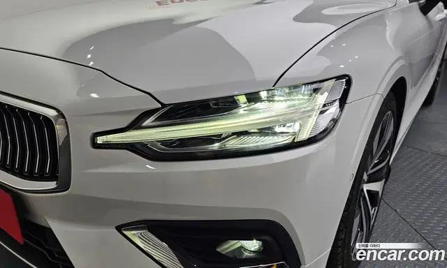 Volvo S60 2023 2.0 автомат (гидро), миниатюра 7 Volvo S60 2023 2.0 автомат (гидро), миниатюра 7