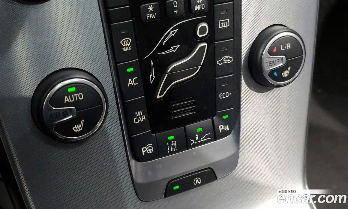 Volvo V40 2019 2.0 АКПП, фото 18