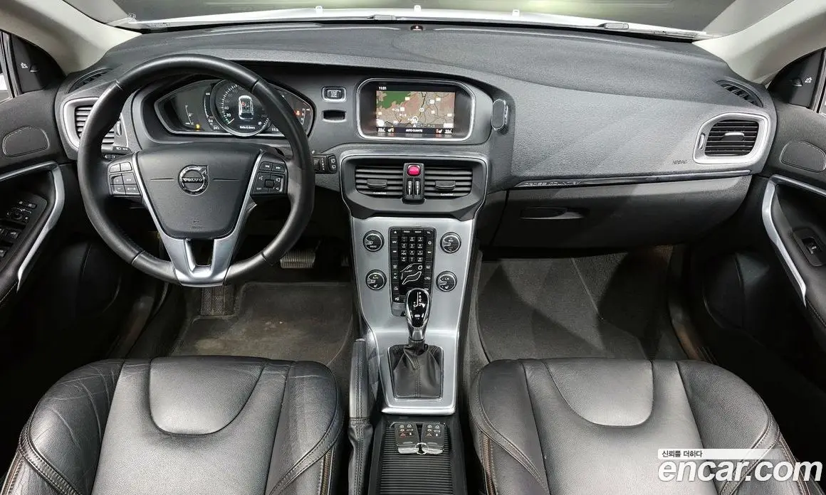 Volvo V40 2019 2.0 АКПП, фото 7