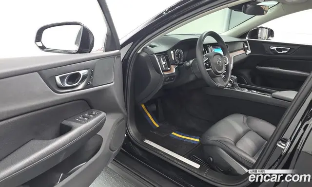 Volvo V60 2019 2.0 автомат (гидро), миниатюра 12