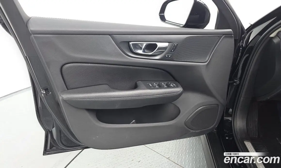 Volvo V60 2019 2.0 автомат (гидро), фото 13 Volvo V60 2019 2.0 автомат (гидро), фото 13