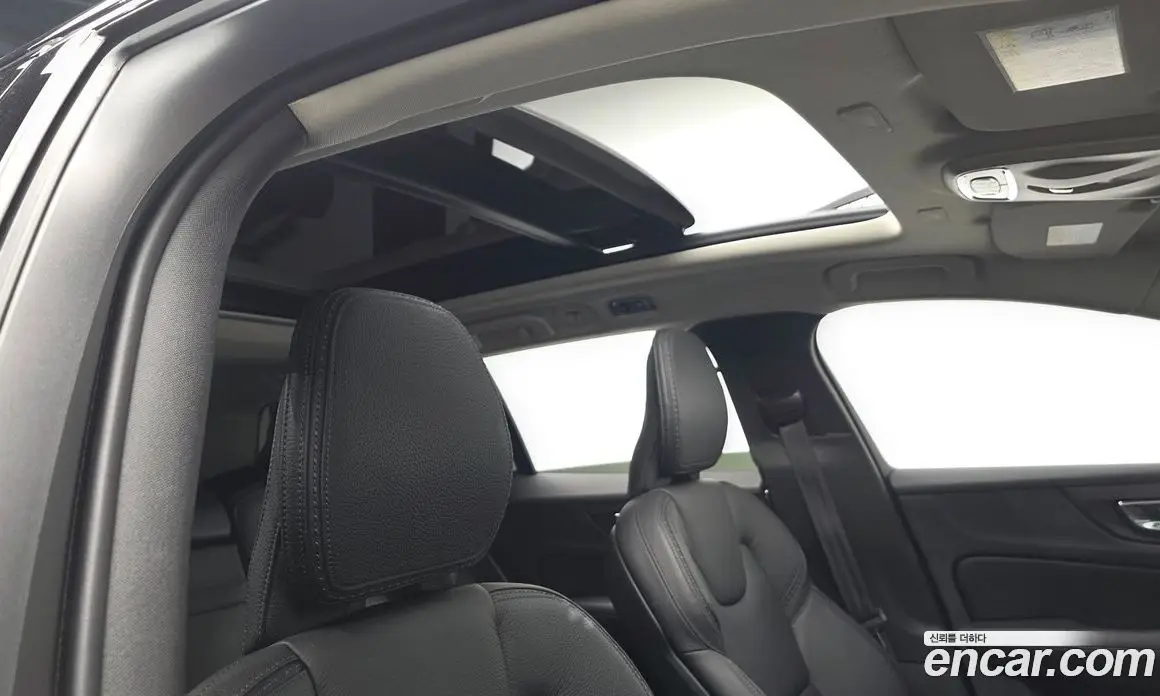 Volvo V60 2019 2.0 автомат (гидро), фото 22 Volvo V60 2019 2.0 автомат (гидро), фото 22