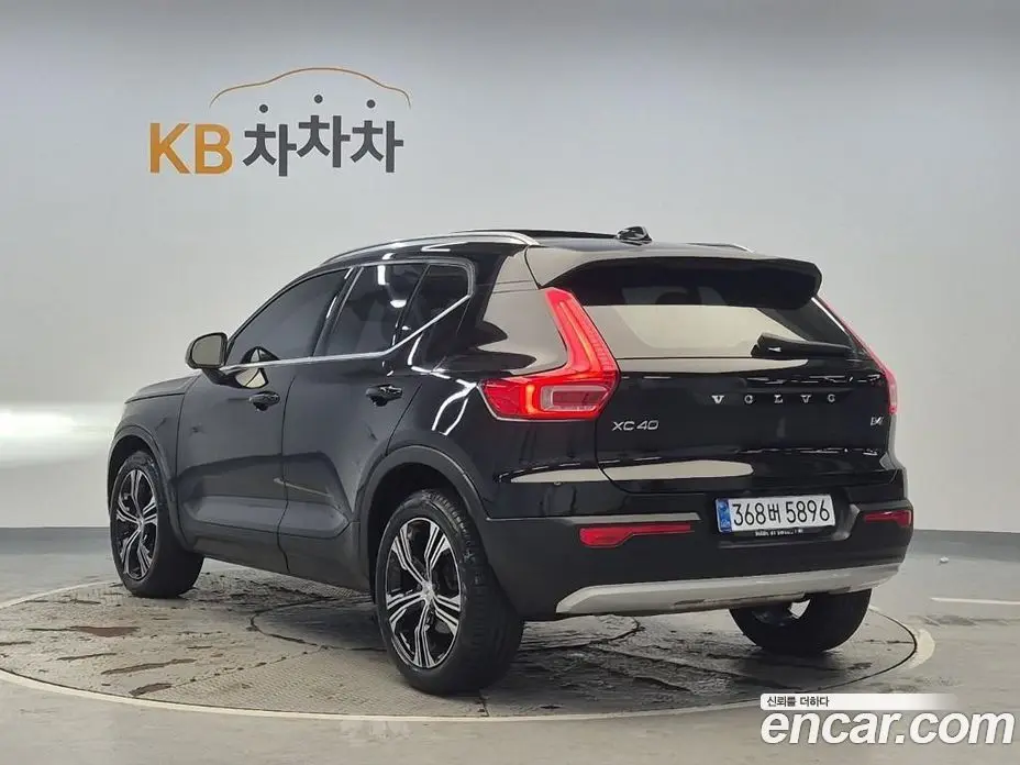 Volvo XC40 2021 2.0 автомат (гидро), фото 2 Volvo XC40 2021 2.0 автомат (гидро), фото 2