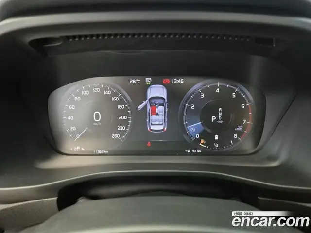 Volvo XC40 2021 2.0 автомат (гидро), миниатюра 3 Volvo XC40 2021 2.0 автомат (гидро), миниатюра 3