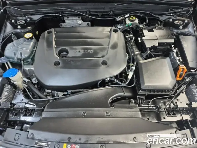 Volvo XC40 2021 2.0 автомат (гидро), миниатюра 4 Volvo XC40 2021 2.0 автомат (гидро), миниатюра 4