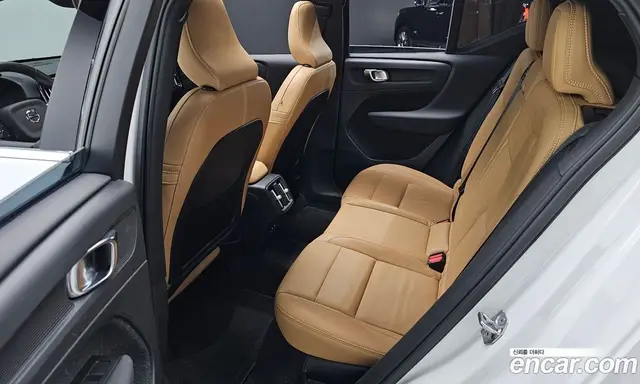 Volvo XC40 2021 2.0 автомат (гидро), миниатюра 12
