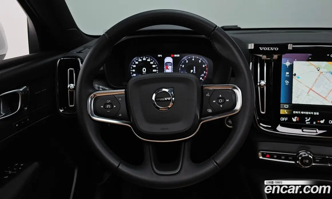 Volvo XC40 2021 2.0 автомат (гидро), фото 13 Volvo XC40 2021 2.0 автомат (гидро), фото 13