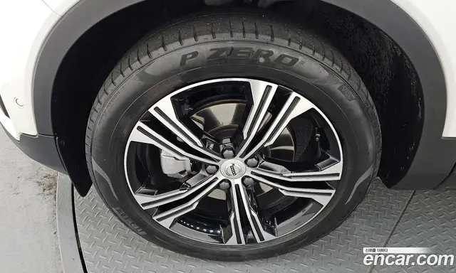 Volvo XC40 2021 2.0 автомат (гидро), миниатюра 5 Volvo XC40 2021 2.0 автомат (гидро), миниатюра 5