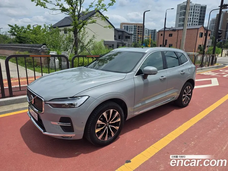Volvo XC60 2023 2.0 автомат (гидро), фото 1 Volvo XC60 2023 2.0 автомат (гидро), фото 1