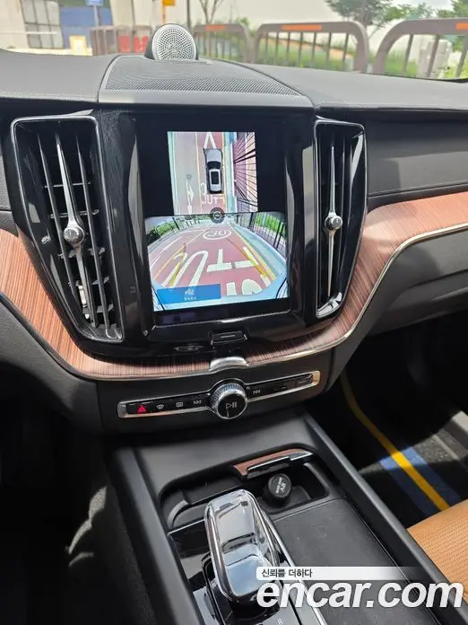 Volvo XC60 2023 2.0 автомат (гидро), фото 13 Volvo XC60 2023 2.0 автомат (гидро), фото 13