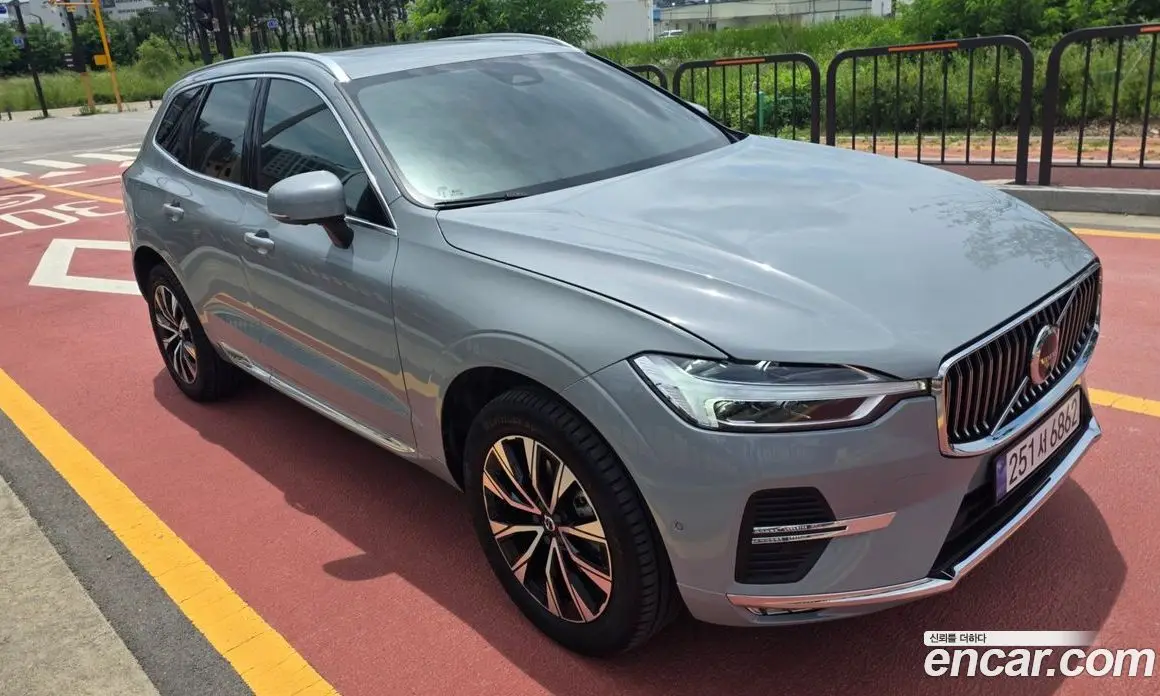 Volvo XC60 2023 2.0 автомат (гидро), фото 5 Volvo XC60 2023 2.0 автомат (гидро), фото 5