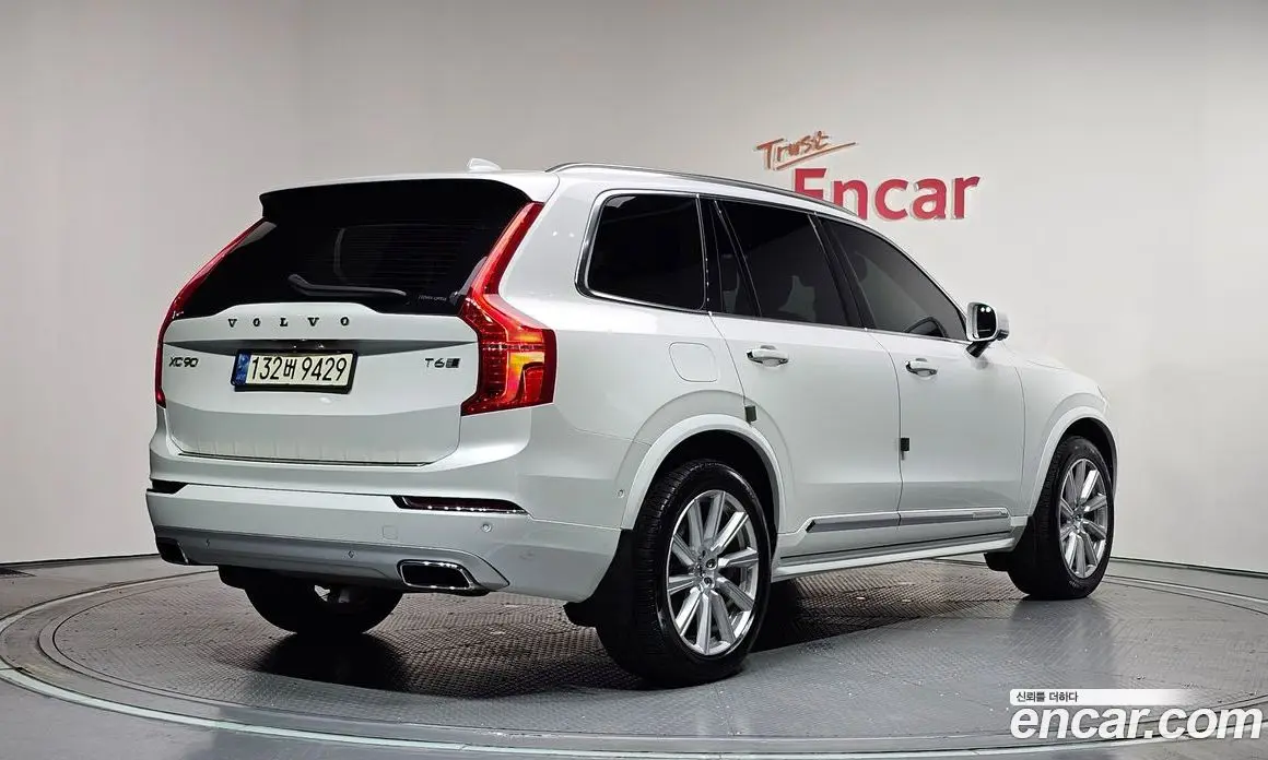 Volvo XC90 2018 2.0 автомат (гидро), фото 2 Volvo XC90 2018 2.0 автомат (гидро), фото 2
