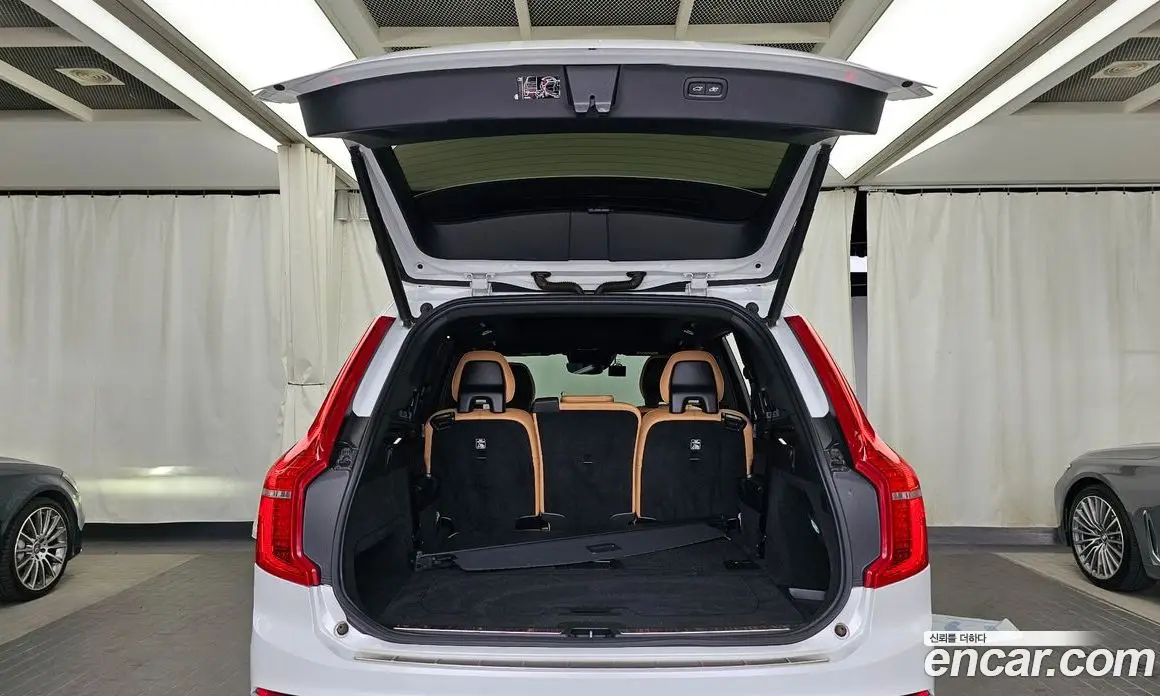 Volvo XC90 2018 2.0 автомат (гидро), фото 20 Volvo XC90 2018 2.0 автомат (гидро), фото 20